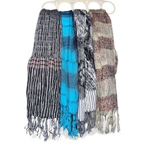 DEAL Bundle 4 Scarves, Great Savings
